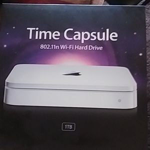 Apple Time Capsule 1TB 802.11n Wi-Fi Hard Drive